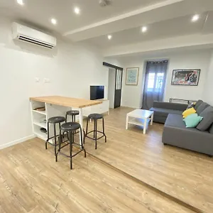 https://t2-st-jean-4-personnes-clim-wifi-terrasse.fr-provencehotel.com